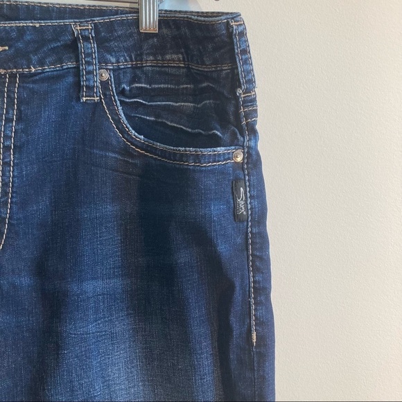 SILVER JEANS Sz 38  x 30 Hunter Relaxed Fit Mid Wash Jeans - Picture 2 of 12